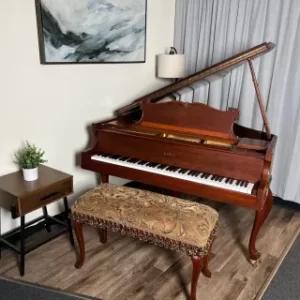 Cable Queen Anne Baby Grand