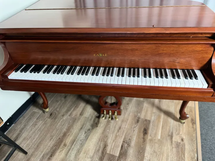 Cable Queen Anne Baby Grand - Image 22
