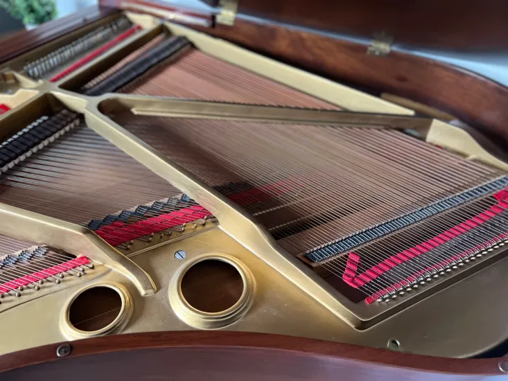 Cable Queen Anne Baby Grand - Image 23